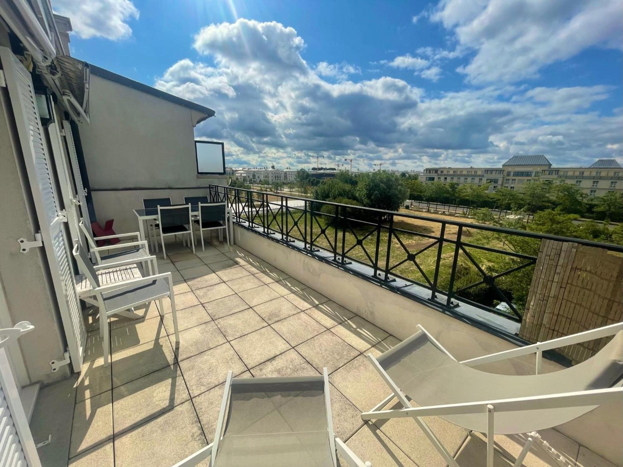 Family'S Appartement Disney Paris , 2 Parking Serris Exterior photo